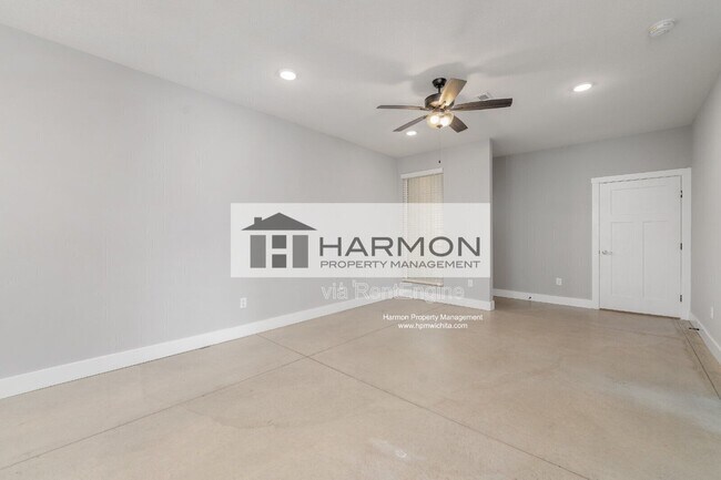 Building Photo - 2150 S Thatcher Ct