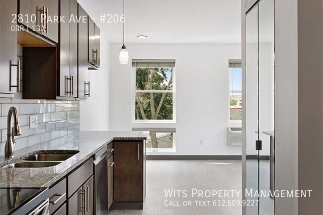 Building Photo - 2810 Park Ave