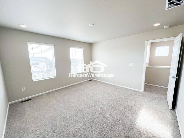 Building Photo - 8826 Yellowcress St
