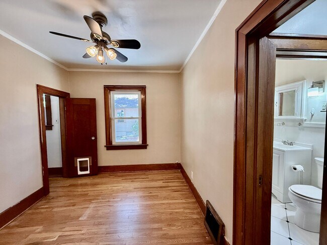 Building Photo - Charming 1925 Hillside Bungalow | Downtown Colorado Springs