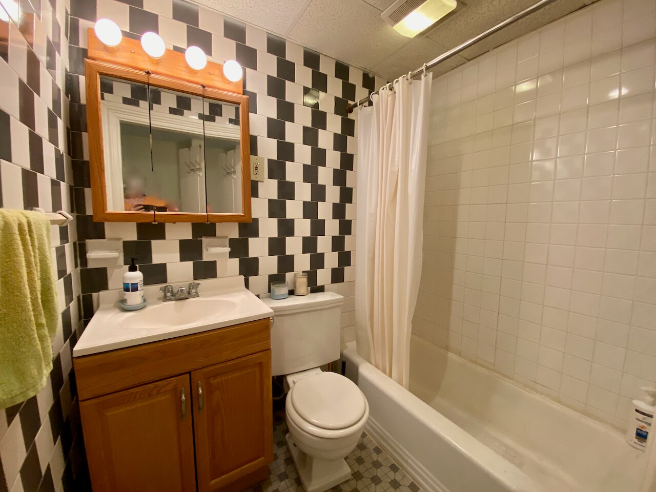 Building Photo - 59 Joy St