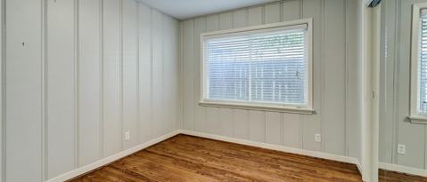 Building Photo - 7519 Schiller-