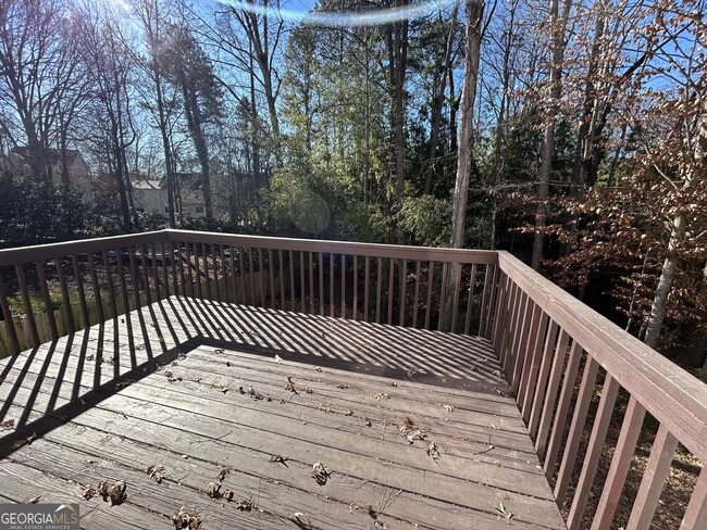 Building Photo - 2022 Whitfield Ln