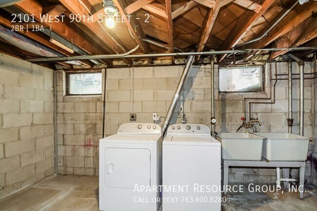 Building Photo - 2101 W 90th St