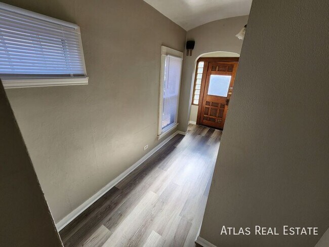 Building Photo - 1221 13th St