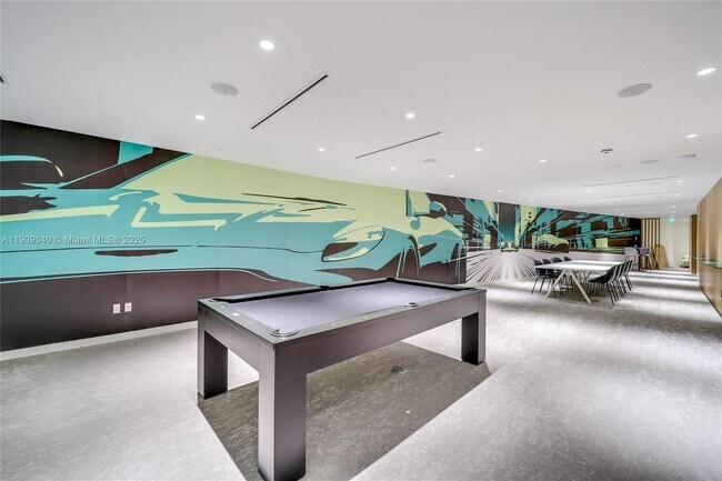 Building Photo - 300 Biscayne Blvd Way