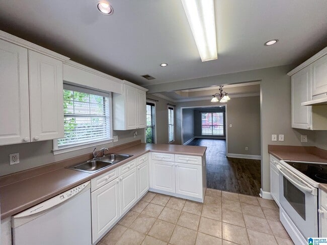 Building Photo - 1057 Wyndham Ln
