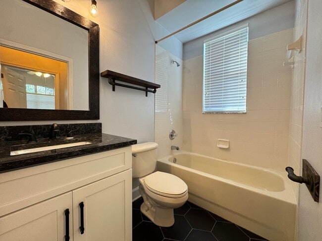 Building Photo - Spacious 4-bedroom, 3-bath POOL home in Cypress Springs! Pool Service INCLUDED!