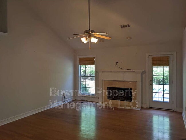 Building Photo - 503 Southern Ct