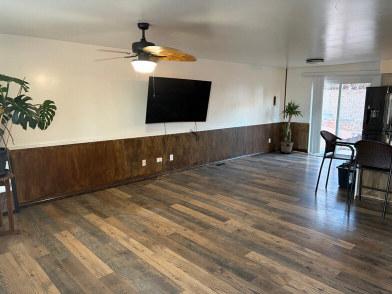 Building Photo - 6874 Noble St