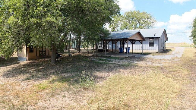 Building Photo - 1303 Lovers Ln
