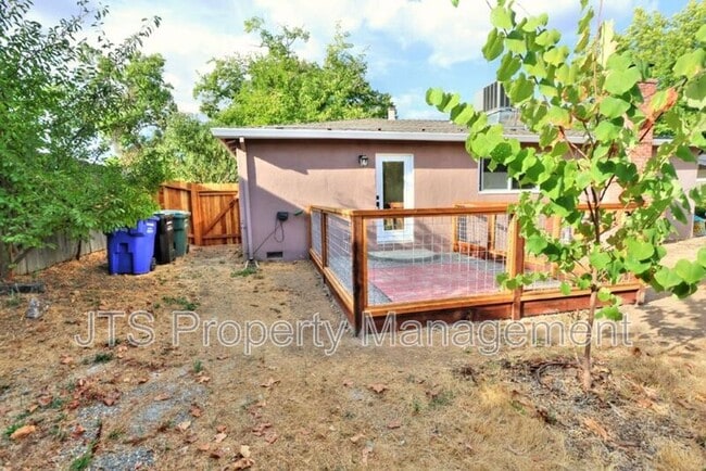 Building Photo - 6906 Pin Oak Ct