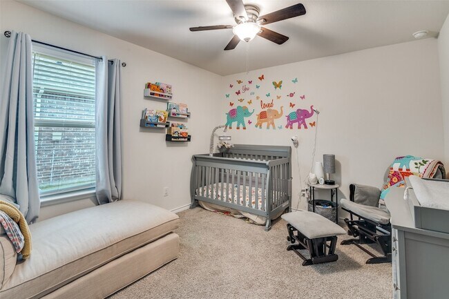 Building Photo - 8366 Slowburn Dr