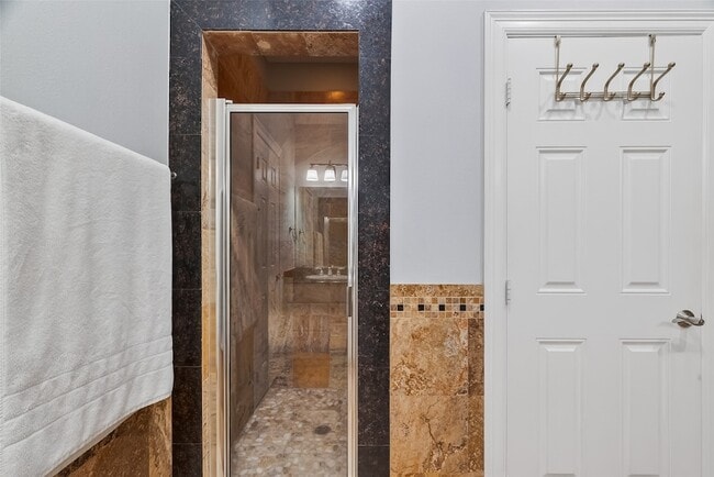 Building Photo - 3410 Garden Shadow Ln