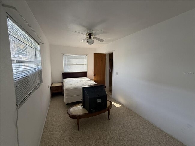 Building Photo - 100 Boca Ciega Dr