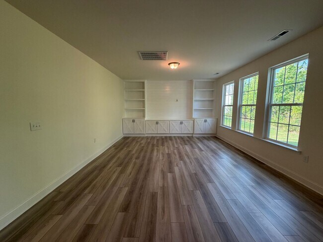 Building Photo - 763 Heartpine Dr