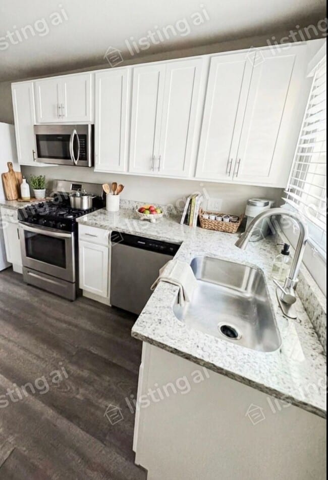 Building Photo - Second-Floor 2-Bedroom Premium Apartment | 850 SF