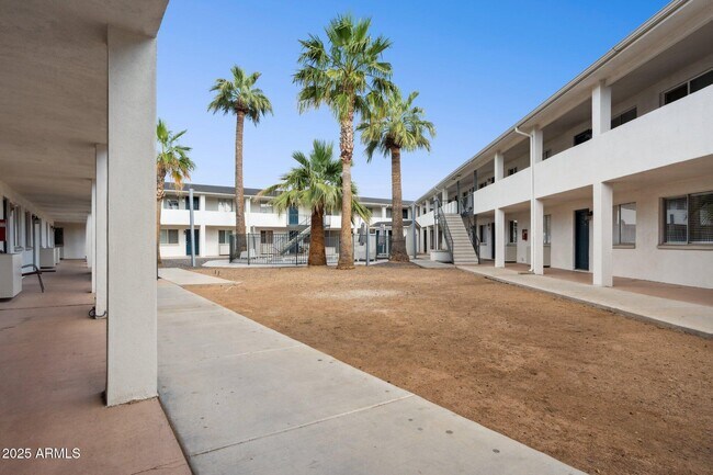 Building Photo - 4401 N 12th St