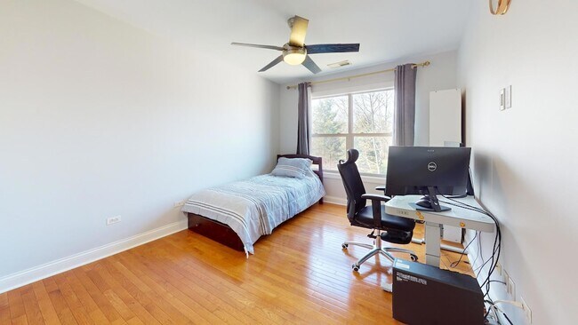 Building Photo - 331 Mary Belle Cir