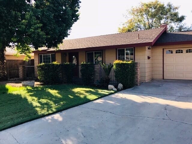 Building Photo - 3833 W Cherry Ct