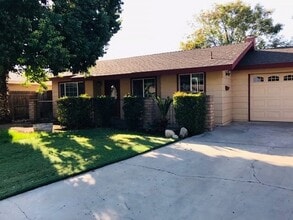 Building Photo - 3833 W Cherry Ct