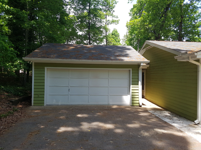 Building Photo - 5228 Troutman Ln