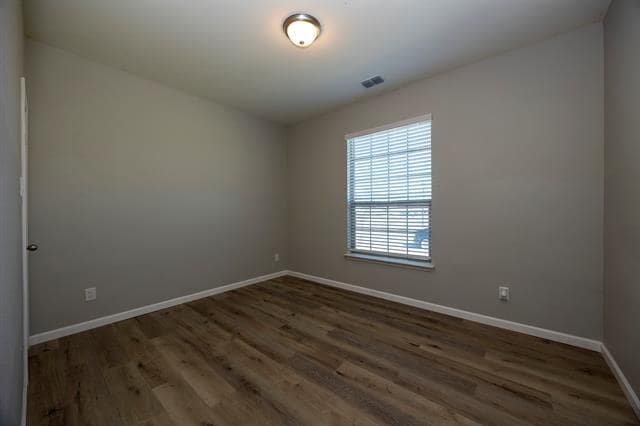 Building Photo - 208 Harvey St