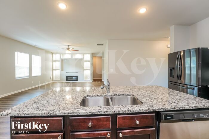 Building Photo - 1271 Hudson Ct