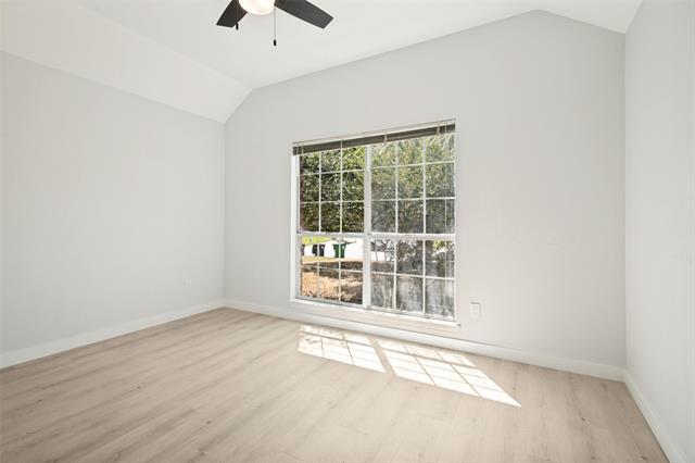 Building Photo - 2112 Carriage Hill