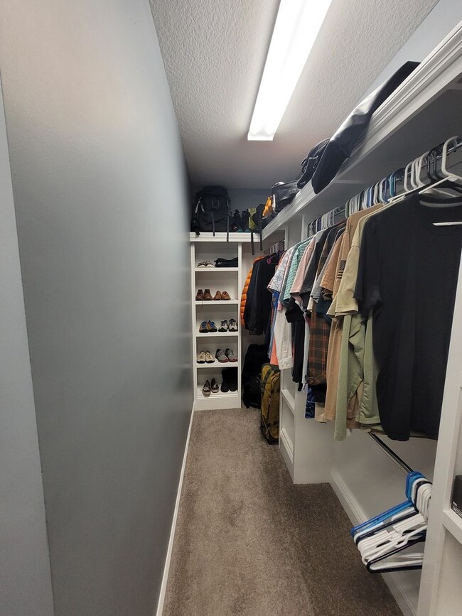 Building Photo - Elegant 4-Bedroom Home with Gourmet Kitchen, Luxurious Primary Suite & Fenced Yard in Hahira!