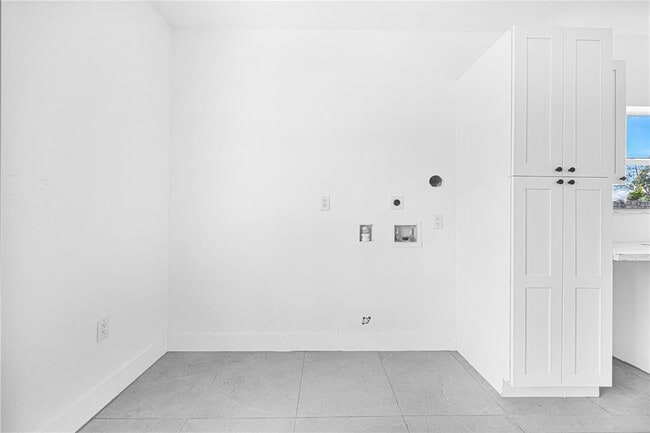 Building Photo - 7990 NW 8th Ave