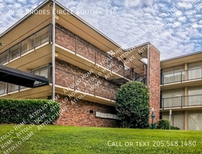 Building Photo - 2990 Rhodes Cir S