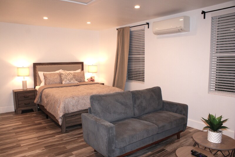 Building Photo - 7065 Aura Ave