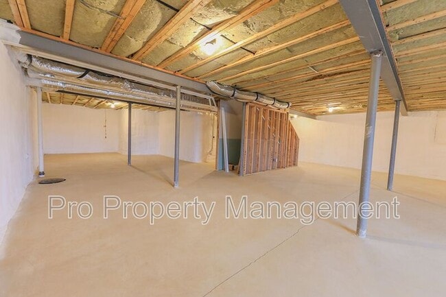 Building Photo - 35 Lookout Rdg