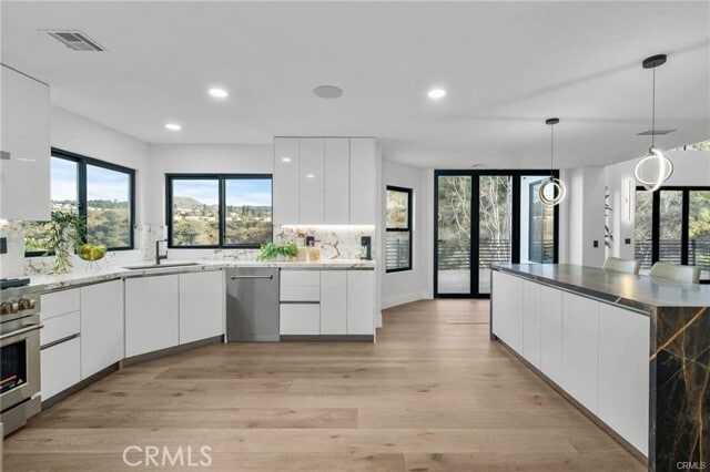 Building Photo - 7460 E Hummingbird Cir