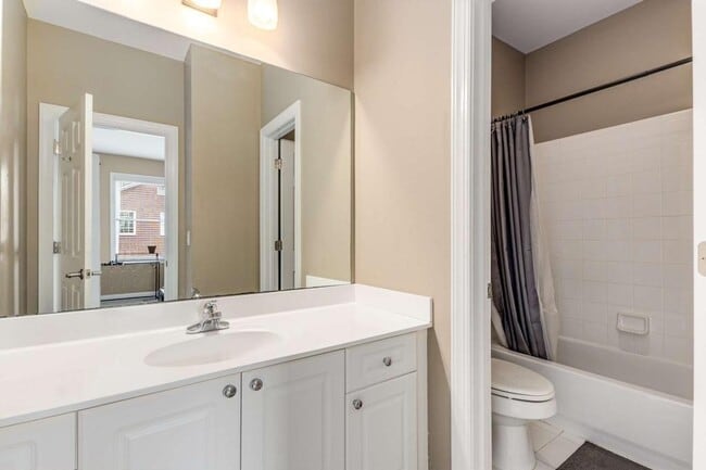 Building Photo - 3019 Riverstone Tr