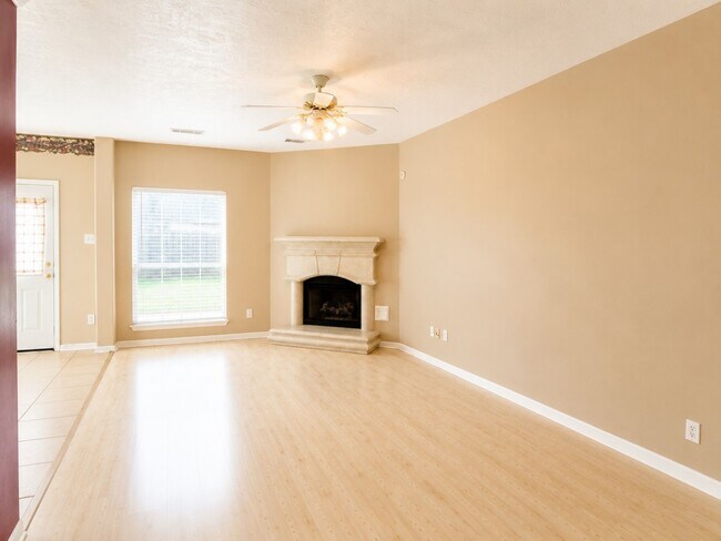Building Photo - 17202 Desert Maize Ln