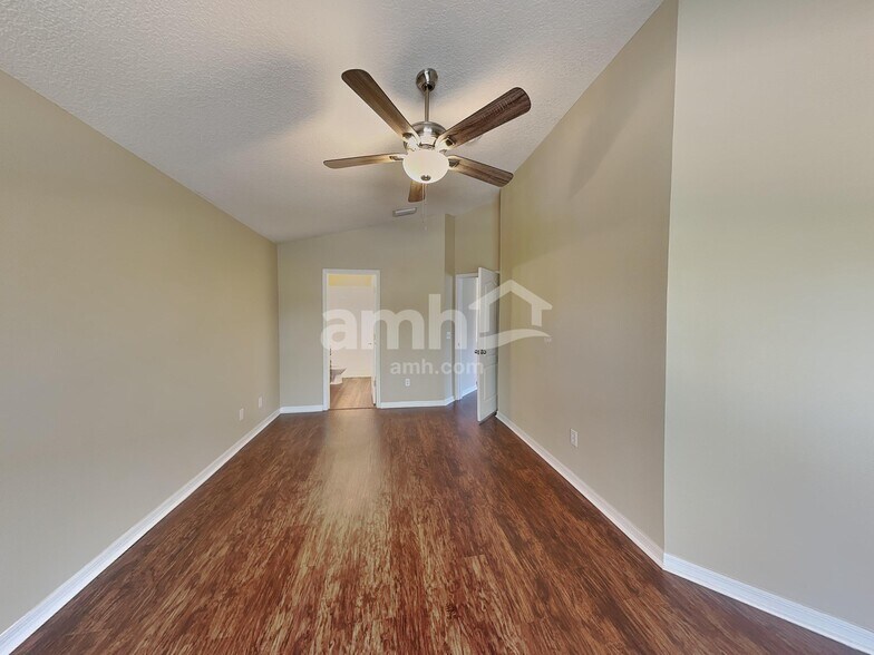 Building Photo - 5831 Wrenwater Dr