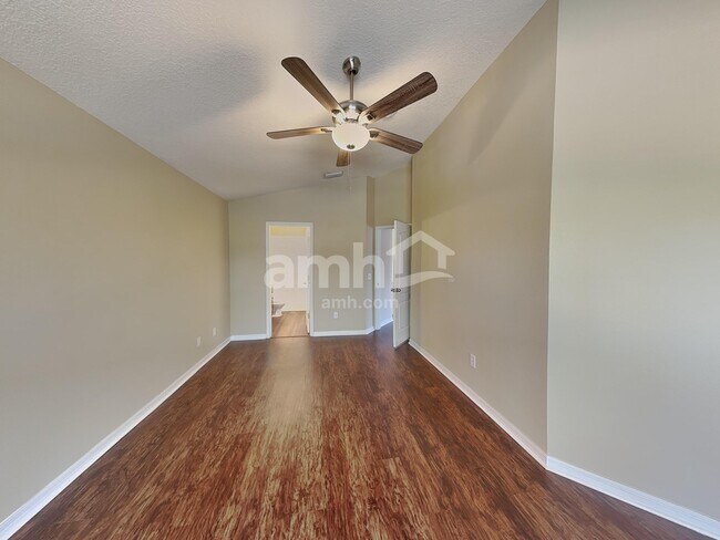 Building Photo - 5831 Wrenwater Dr