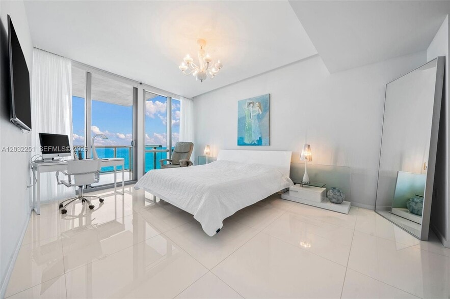 Building Photo - 17121 Collins Ave