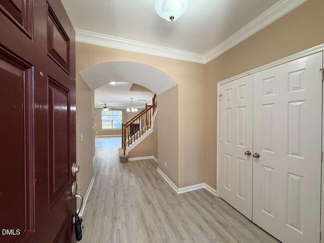 Building Photo - 1061 Remington Oaks Cir