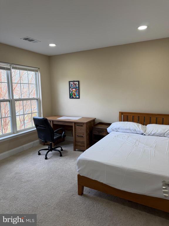 Building Photo - 13580 Den Hollow Ct