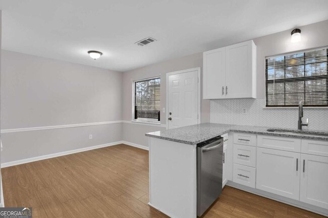 Building Photo - 3033 Parkside Ct