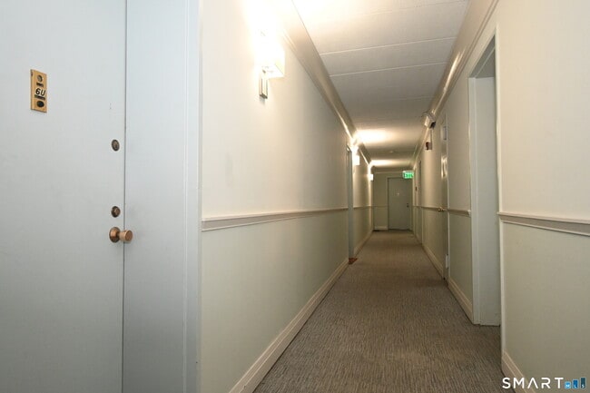 Building Photo - 27 Northill St