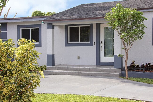 Building Photo - 7313 SW 16th Terrace