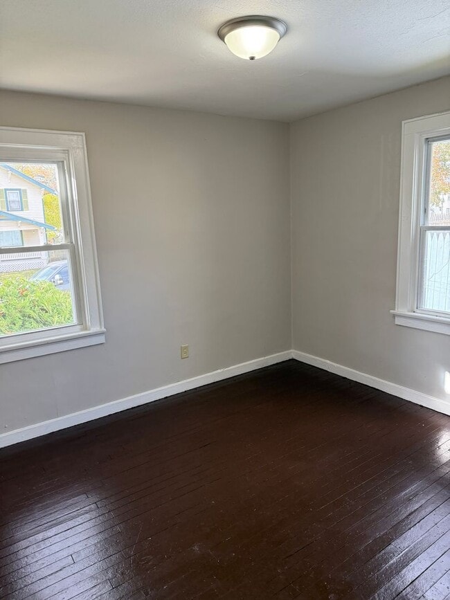 Building Photo - 2923 Winter St