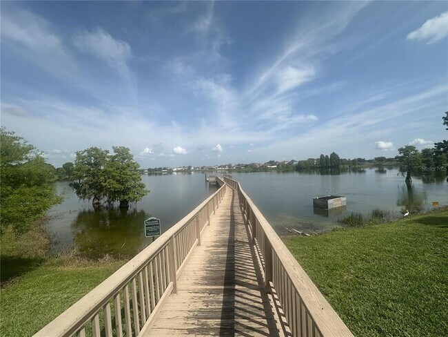 Building Photo - 6264 Great Bear Dr