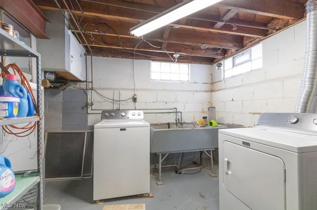 Building Photo - 5918 Ira Ave