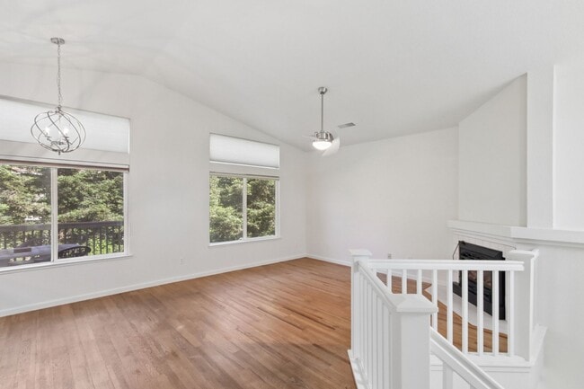 Building Photo - 3 Bedroom in Mace Ranch