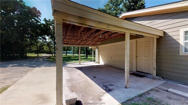 Building Photo - 4814 Afton Oaks Dr